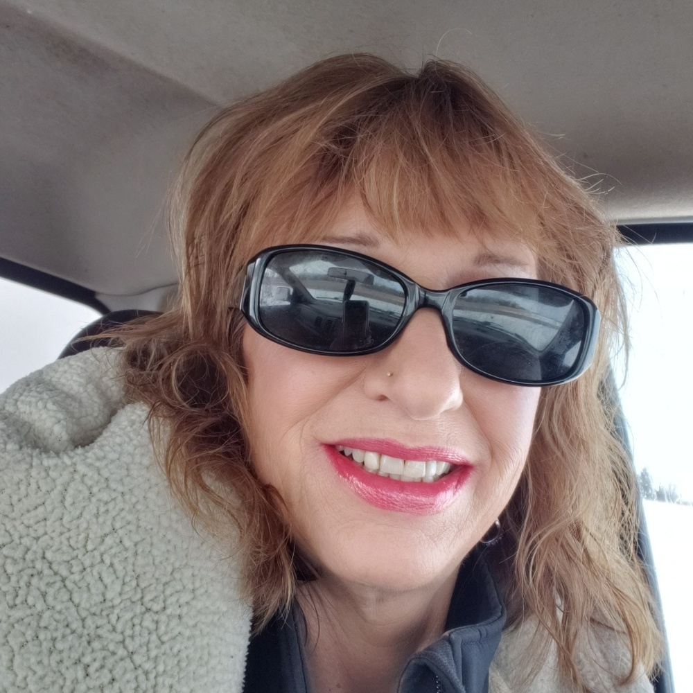 Meet your Posher, Shelley
